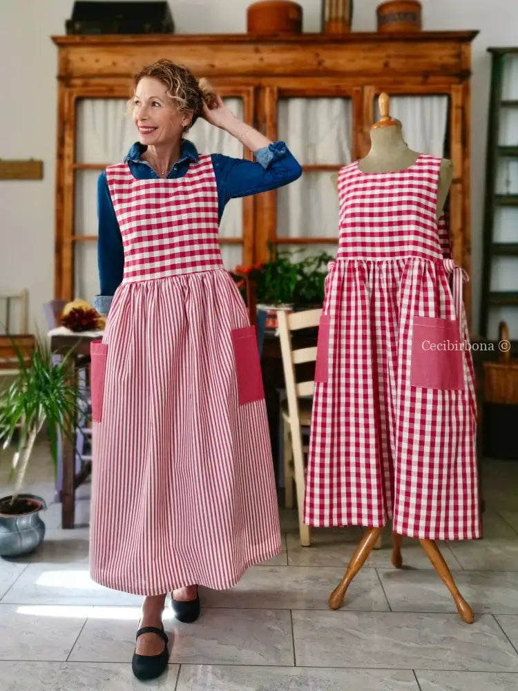Grembiule in cotone patchwork a righe e quadri rosso ciliegia (Ref. 510) - grembiule donna tessuti moderni