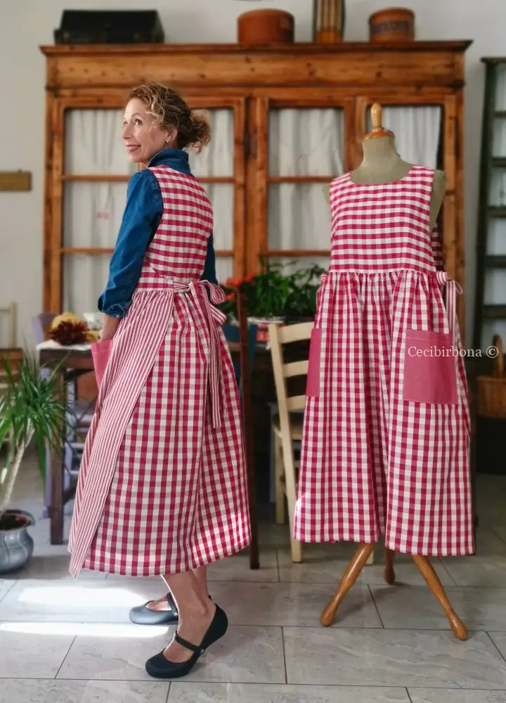 Grembiule in cotone patchwork a righe e quadri rosso ciliegia (Ref. 510) - grembiule donna tessuti moderni