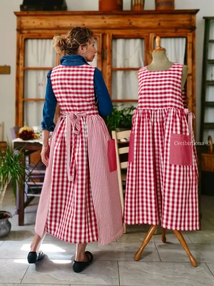 Grembiule in cotone patchwork a righe e quadri rosso ciliegia (Ref. 510) - grembiule donna tessuti moderni