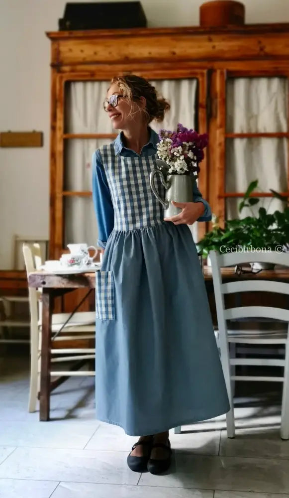 Grembiule in cotone patchwork azzurro polveroso (Ref. 401) grembiule donna tessuti moderni