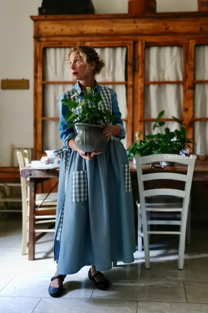 Grembiule in cotone patchwork azzurro polveroso (Ref. 401) grembiule donna tessuti moderni