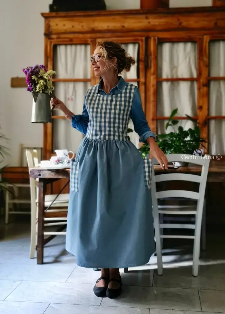 Grembiule in cotone patchwork azzurro polveroso (Ref. 401) grembiule donna tessuti moderni