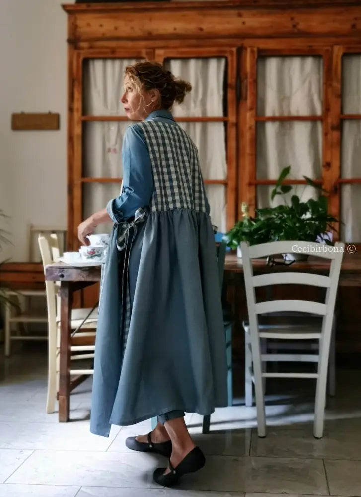 Grembiule in cotone patchwork azzurro polveroso (Ref. 401) grembiule donna tessuti moderni