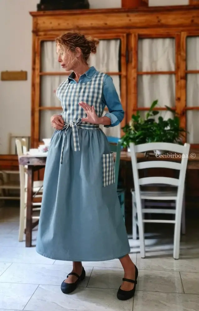 Grembiule in cotone patchwork azzurro polveroso (Ref. 401) grembiule donna tessuti moderni