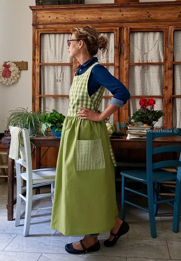 Grembiule in cotone patchwork verde kiwi (Ref. 450) grembiule donna tessuti moderni