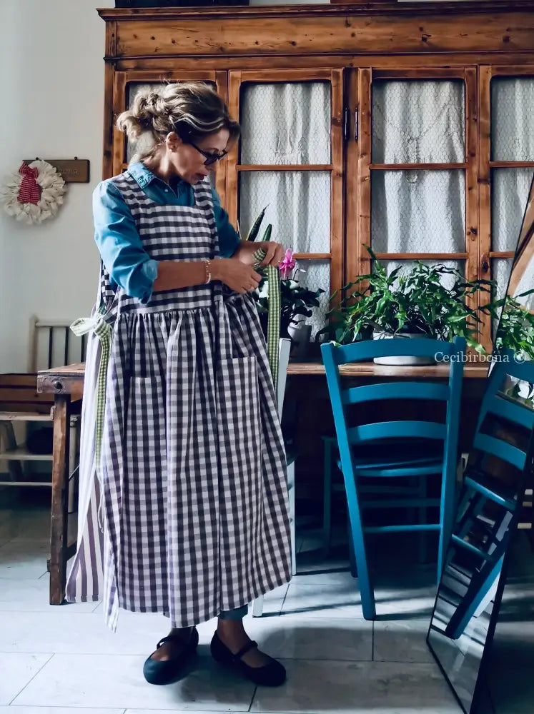 Grembiule in cotone patchwork viola e verde (Ref. 456) grembiule donna tessuti moderni