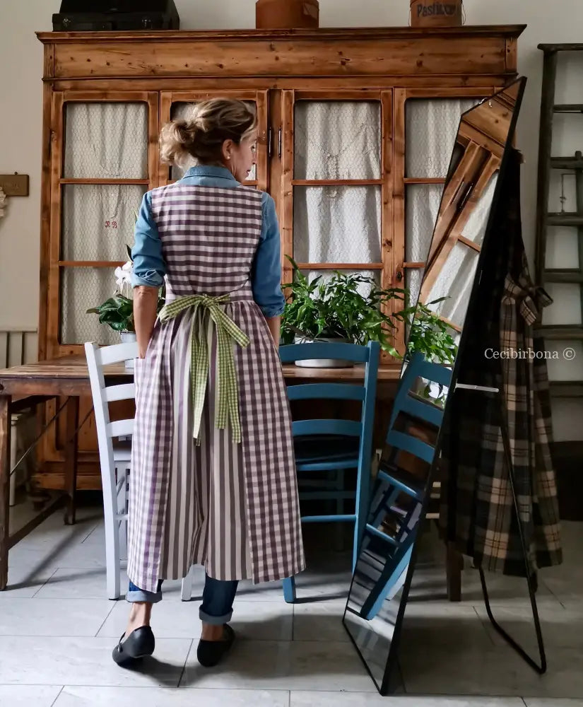 Grembiule in cotone patchwork viola e verde (Ref. 456) grembiule donna tessuti moderni