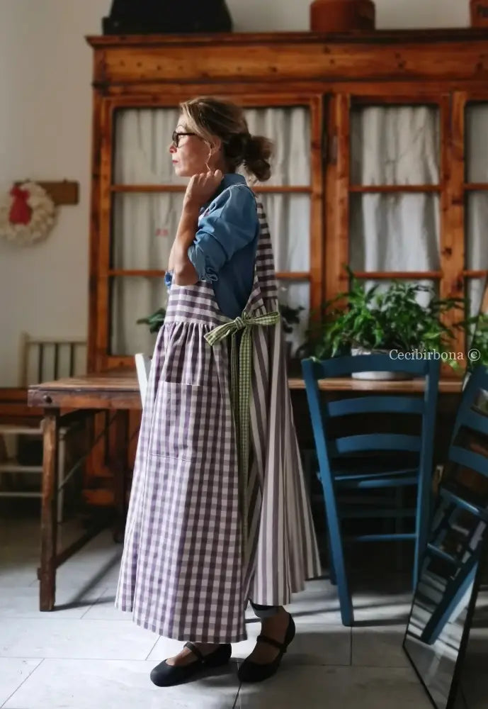 Grembiule in cotone patchwork viola e verde (Ref. 456) grembiule donna tessuti moderni