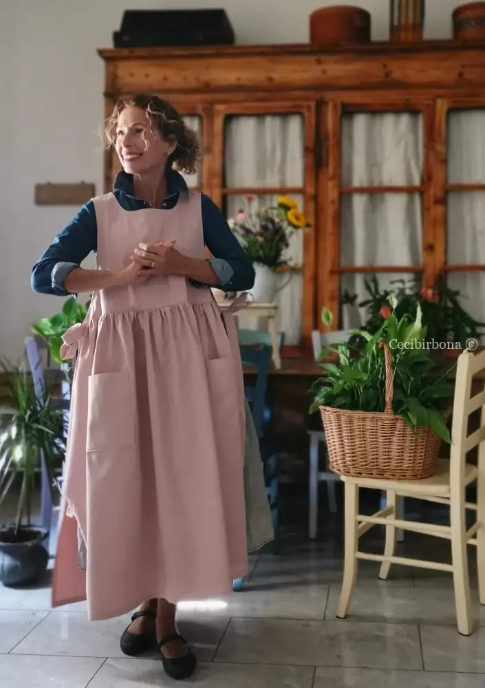 Grembiule in cotone rosa cipria (Ref. 526) - grembiule donna tessuti moderni