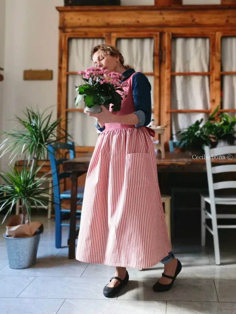 Grembiule in cotone rosso ciliegia (Ref. 394)) grembiule donna tessuti moderni