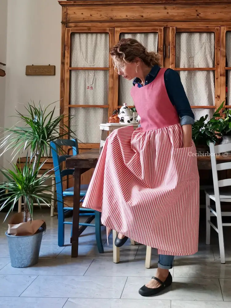 Grembiule in cotone rosso ciliegia (Ref. 394)) grembiule donna tessuti moderni