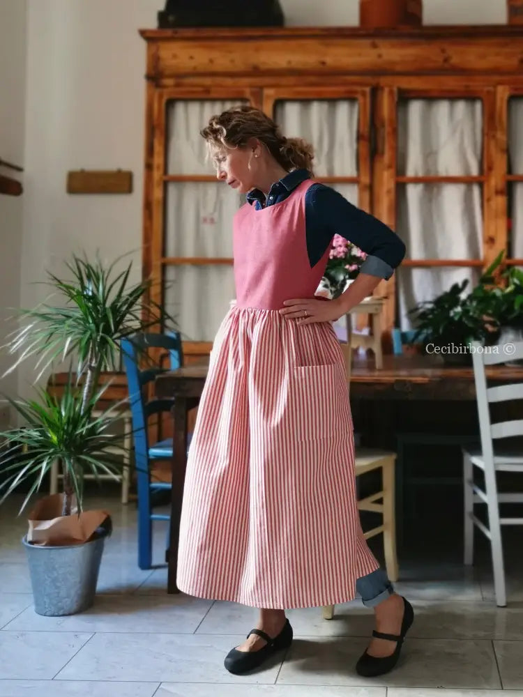 Grembiule in cotone rosso ciliegia (Ref. 394)) grembiule donna tessuti moderni