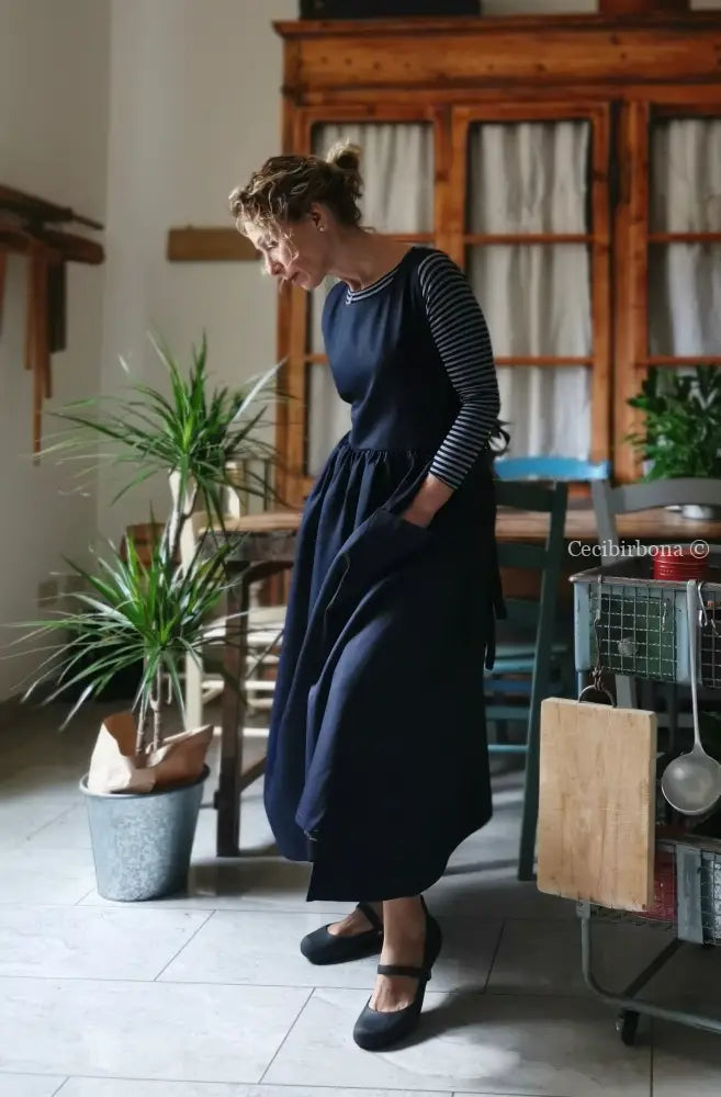 Grembiule in cotone spigato blu (Ref. 388) grembiule donna tessuti moderni