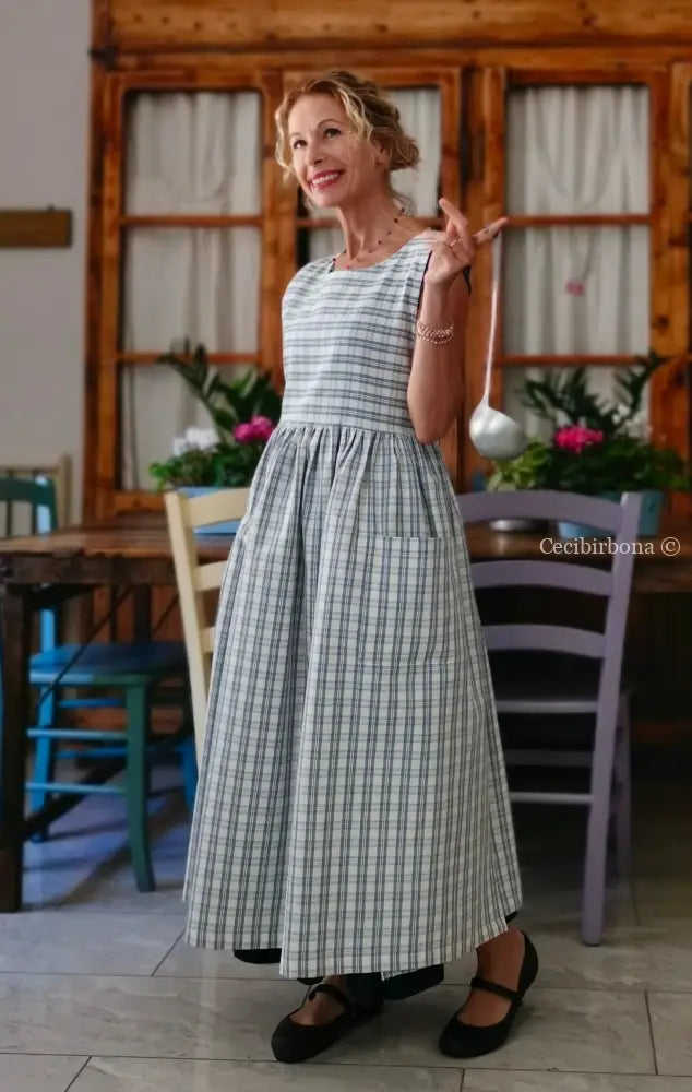 Grembiule in cotone tartan celeste e panna (Ref. 311) grembiule donna tessuti moderni