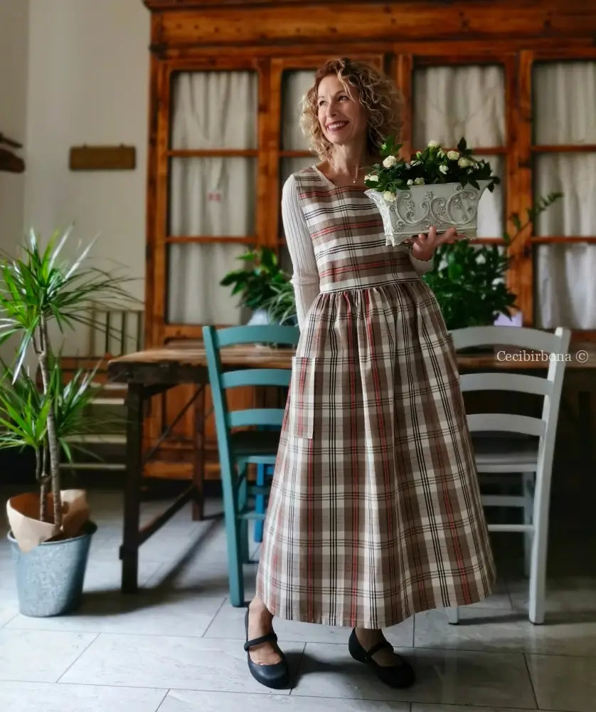 Grembiule in cotone tartan marrone (Ref. 378) grembiule donna tessuti moderni