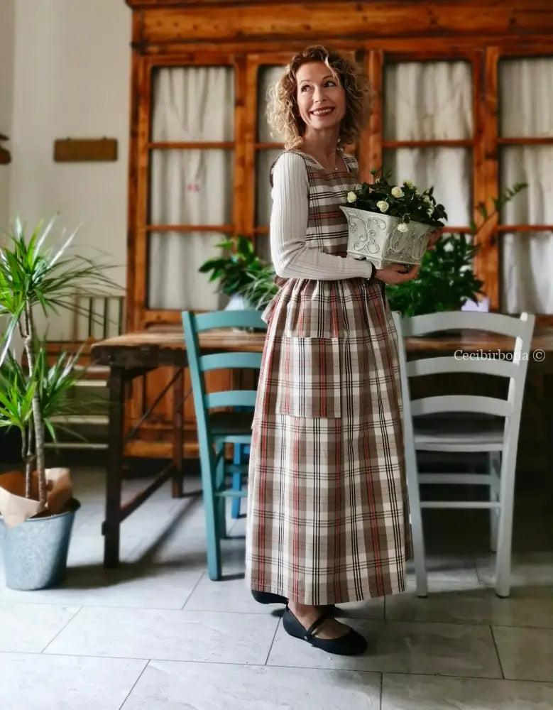 Grembiule in cotone tartan marrone (Ref. 378) grembiule donna tessuti moderni