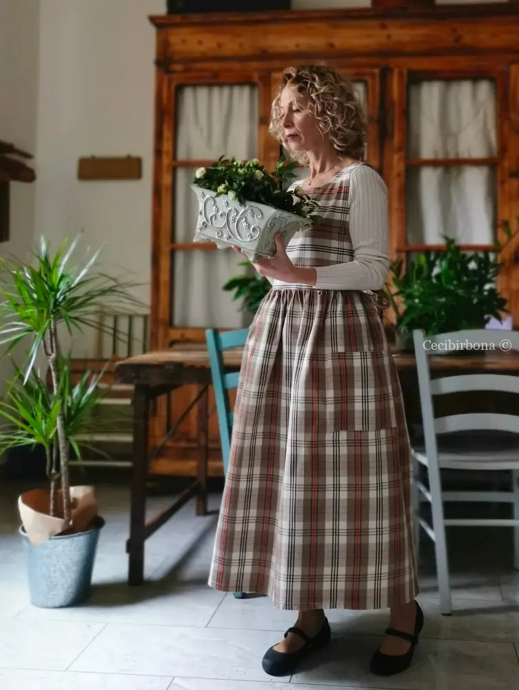 Grembiule in cotone tartan marrone (Ref. 378) grembiule donna tessuti moderni