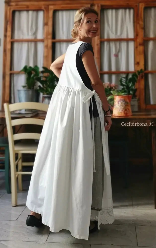 Grembiule in cotone vintage con balza all’uncinetto (Ref. 184)