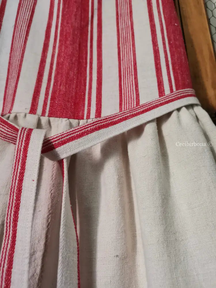 Grembiule in cotone vintage con dettagli in tessuto da materassi grembiule donna antico