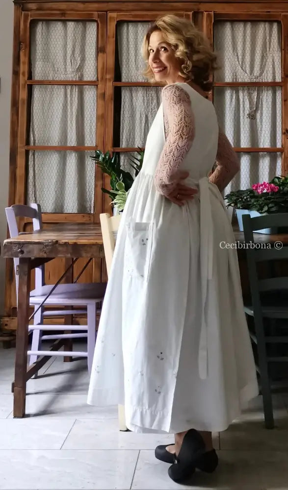 Grembiule in cotone vintage con le margherite (Rif. 156) grembiule donna in tessuto antico