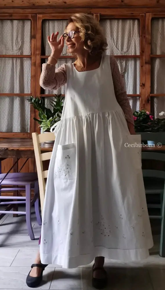 Grembiule in cotone vintage con le margherite (Rif. 156) grembiule donna in tessuto antico