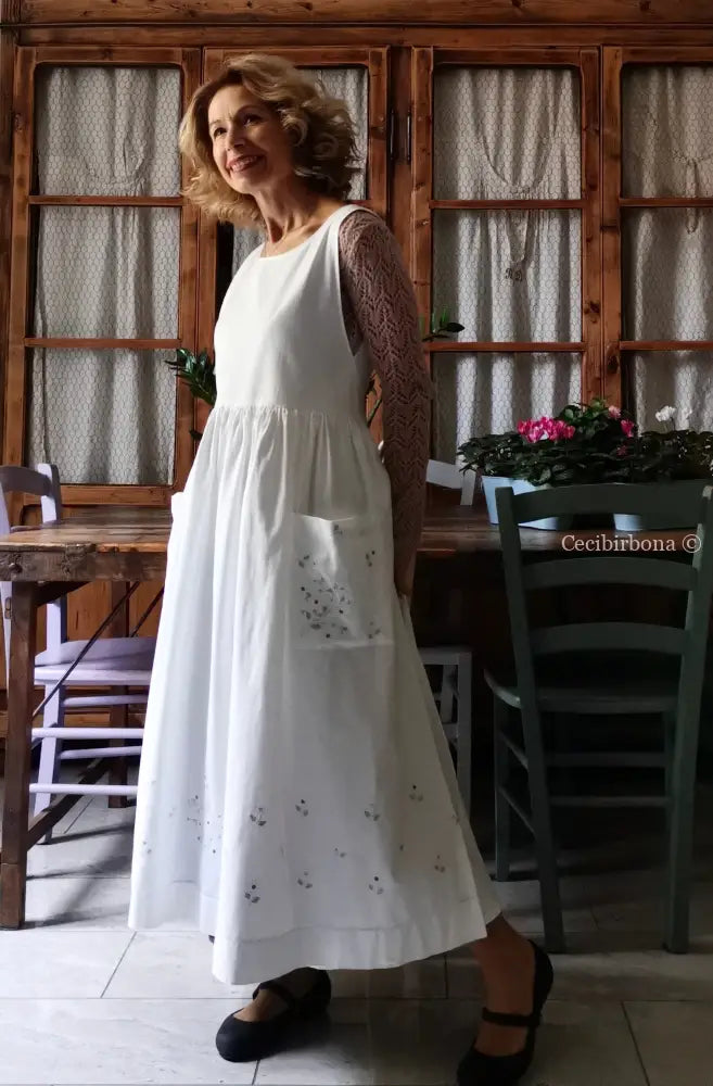 Grembiule in cotone vintage con le margherite (Rif. 156) grembiule donna in tessuto antico