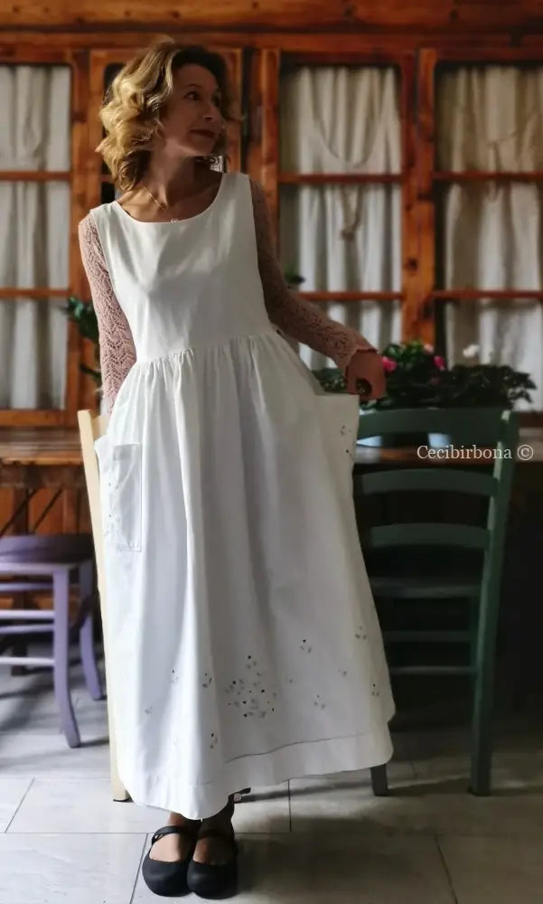 Grembiule in cotone vintage con le margherite (Rif. 156) grembiule donna in tessuto antico