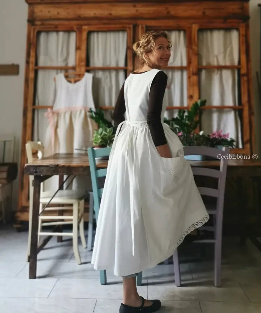 Grembiule in cotone vintage con pizzo (Ref. 56) grembiule donna tessuti antichi