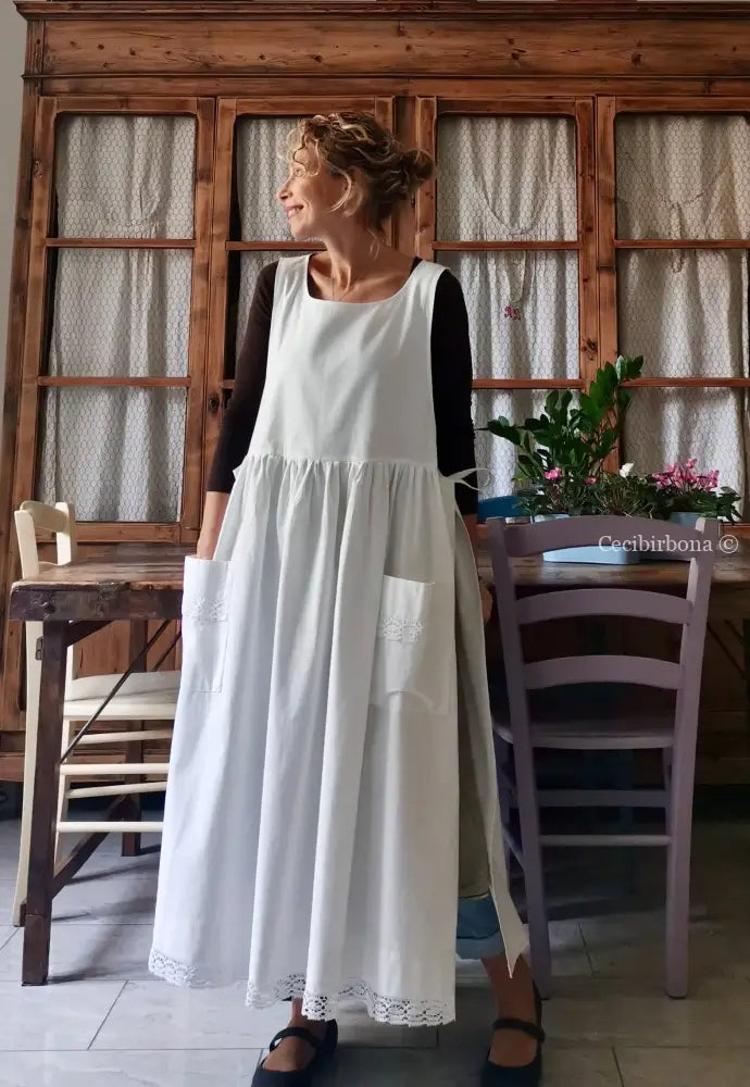 Grembiule in cotone vintage con pizzo (Ref. 56) grembiule donna tessuti antichi