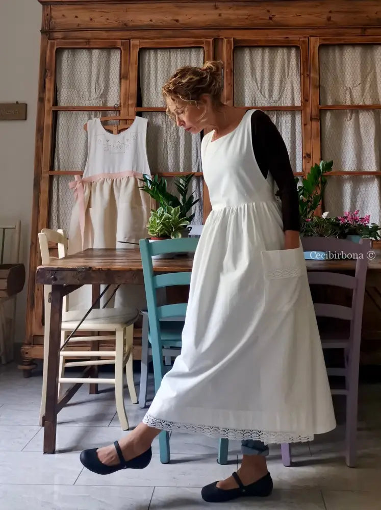 Grembiule in cotone vintage con pizzo (Ref. 56) grembiule donna tessuti antichi