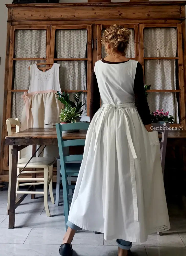 Grembiule in cotone vintage con pizzo (Ref. 56) grembiule donna tessuti antichi