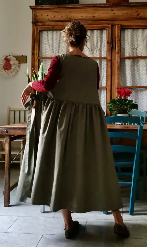 Grembiule in cotone vintage verde oliva (Ref. 452) grembiule donna tessuti moderni