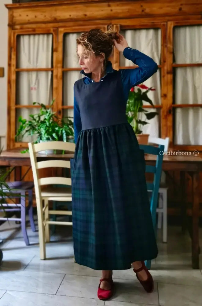 Grembiule in denim di lana e tartan blu e verde (Ref. 468) grembiule donna tessuti moderni