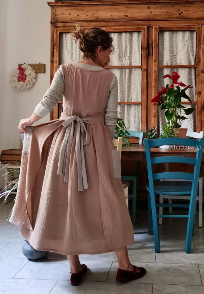 Grembiule in garza di cotone rosa antico e beige (Ref. 467) grembiule donna tessuti moderni