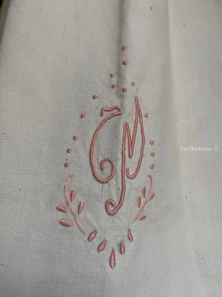 Grembiule in ghinea con monogramma rosa TM (Ref. 27) grembiule donna antico