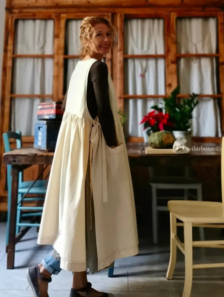 Grembiule in ghinea con monogramma rosa TM (Ref. 27) grembiule donna antico