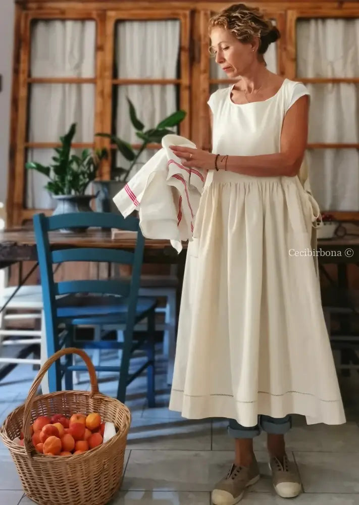 Grembiule in ghinea con sfilatura grembiule donna antico