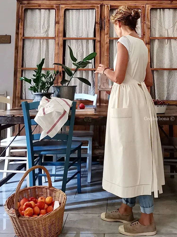 Grembiule in ghinea con sfilatura grembiule donna antico