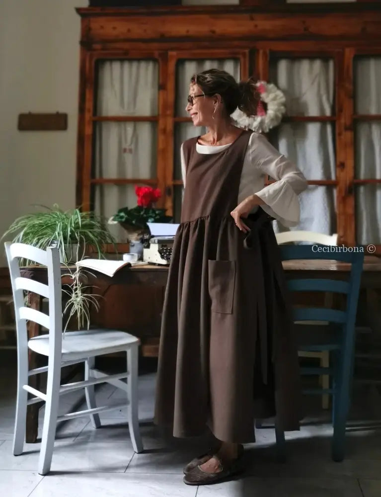 Grembiule in lana cacao (Ref. 442) grembiule donna tessuti moderni