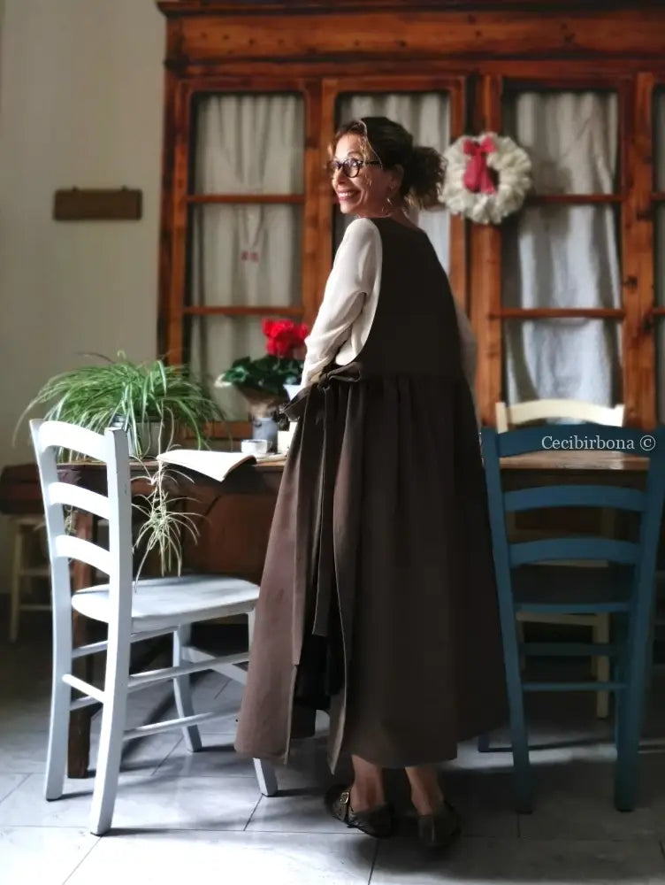 Grembiule in lana cacao (Ref. 442) grembiule donna tessuti moderni