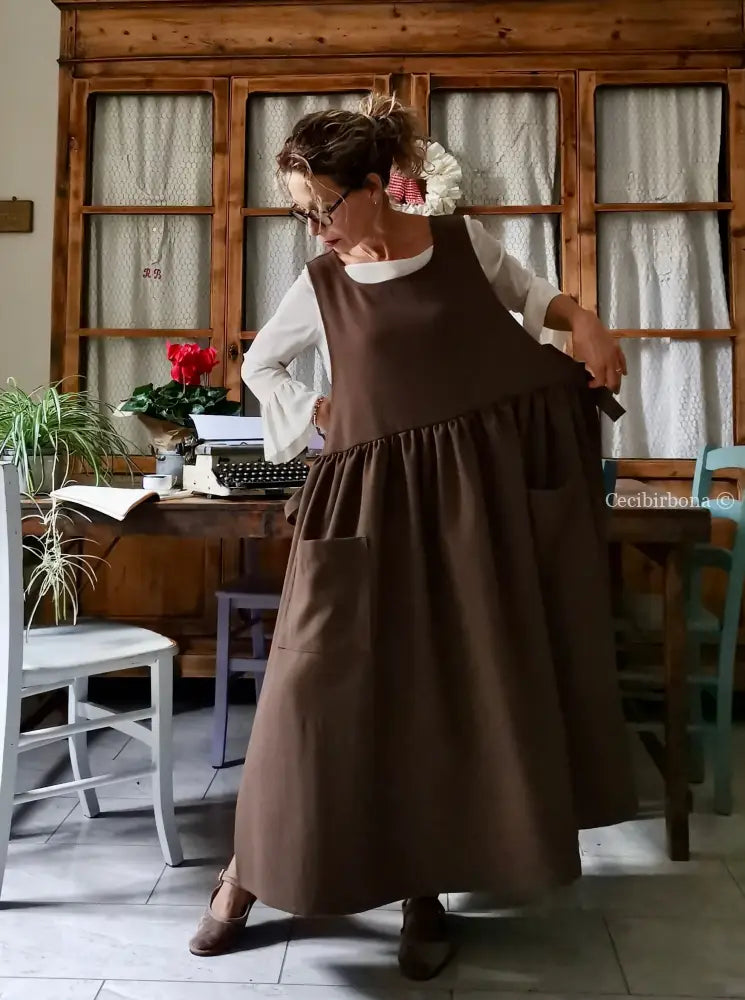 Grembiule in lana cacao (Ref. 442) grembiule donna tessuti moderni