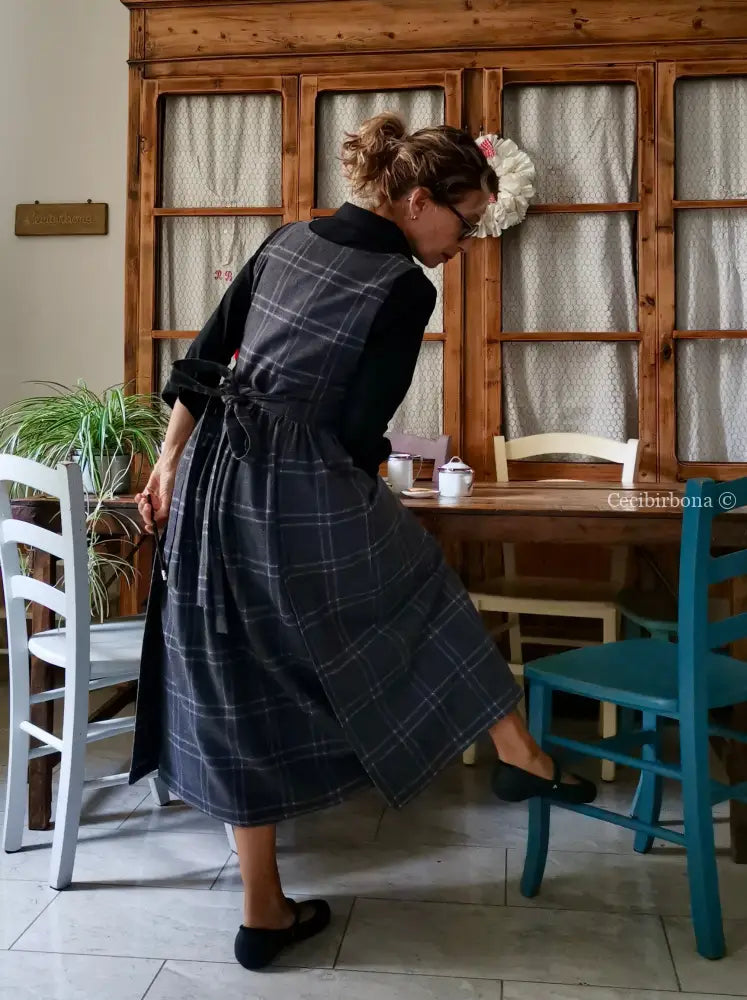 Grembiule in lana con alpaca tartan grigia (Ref. 446) grembiule donna tessuti moderni