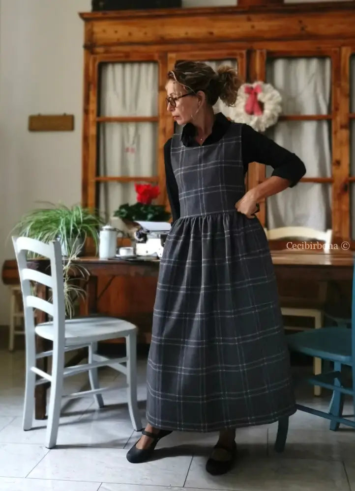 Grembiule in lana con alpaca tartan grigia (Ref. 446) grembiule donna tessuti moderni