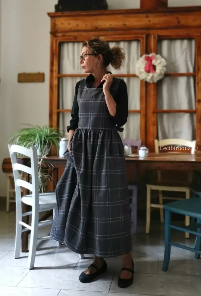 Grembiule in lana con alpaca tartan grigia (Ref. 446) grembiule donna tessuti moderni