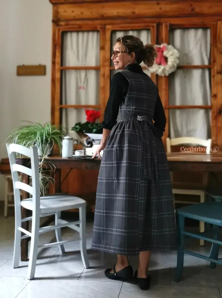 Grembiule in lana con alpaca tartan grigia (Ref. 446) grembiule donna tessuti moderni