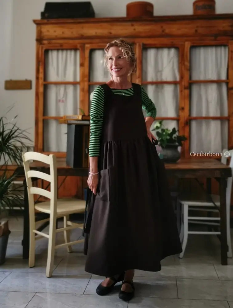 Grembiule in lana marrone (Ref. 407) grembiule donna tessuti moderni