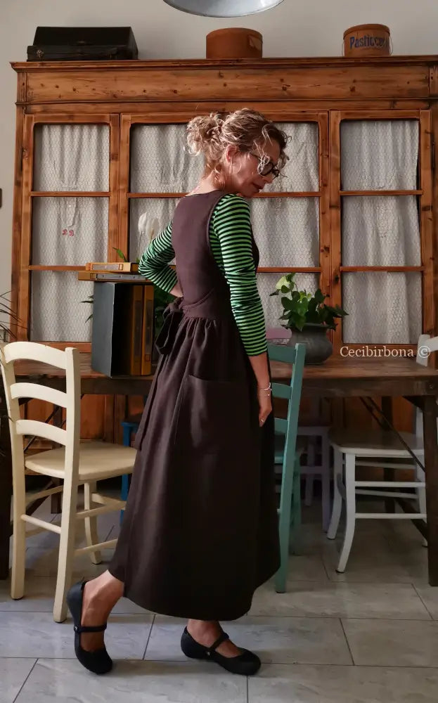 Grembiule in lana marrone (Ref. 407) grembiule donna tessuti moderni