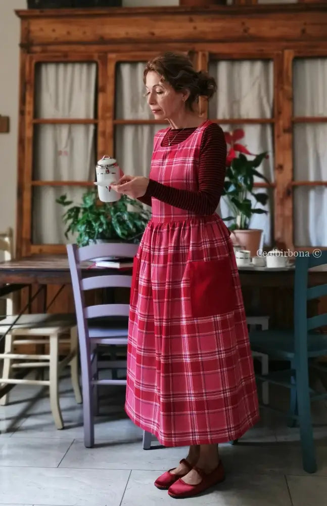 Grembiule in lana patchwork rosa e rosso (Ref. 462) grembiule donna tessuti moderni