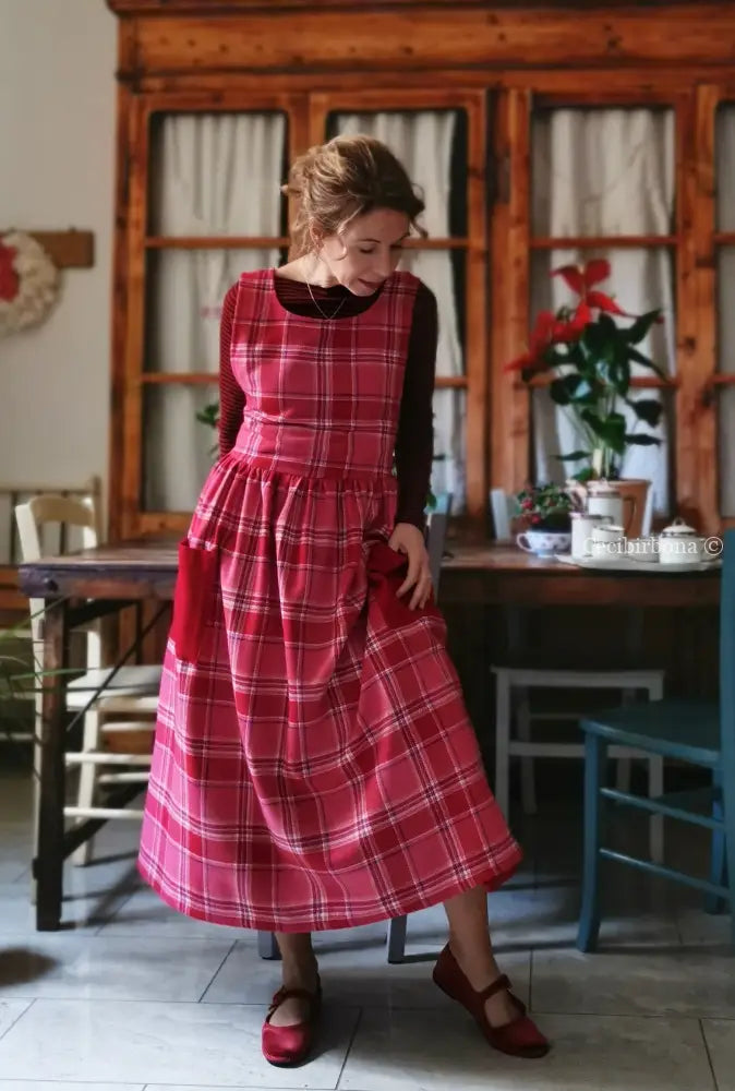 Grembiule in lana patchwork rosa e rosso (Ref. 462) grembiule donna tessuti moderni