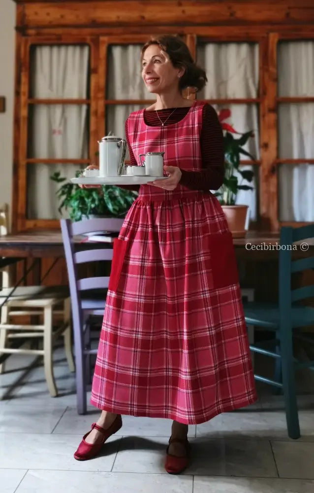 Grembiule in lana patchwork rosa e rosso (Ref. 462) grembiule donna tessuti moderni